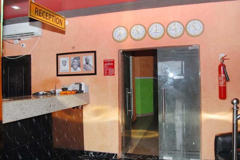 Royal Park Hotel & Suites 4