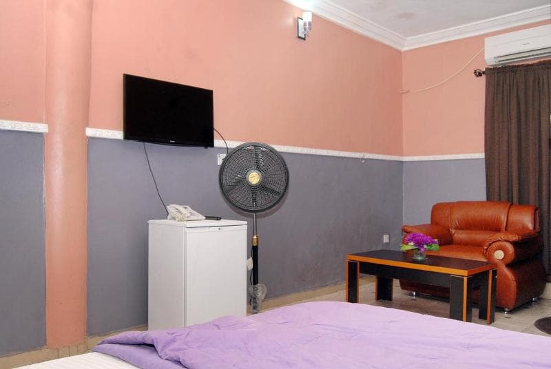 Royal Park Hotel & Suites 5