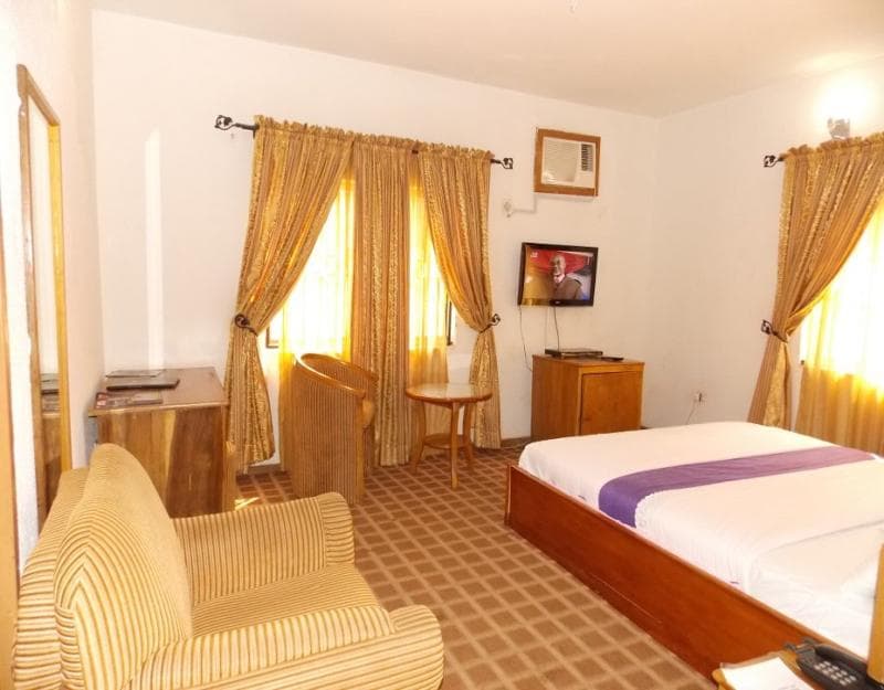 New Golden Hotel 4