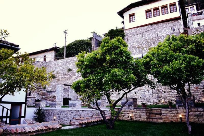 Hotel Belgrad Mangalem photo 1