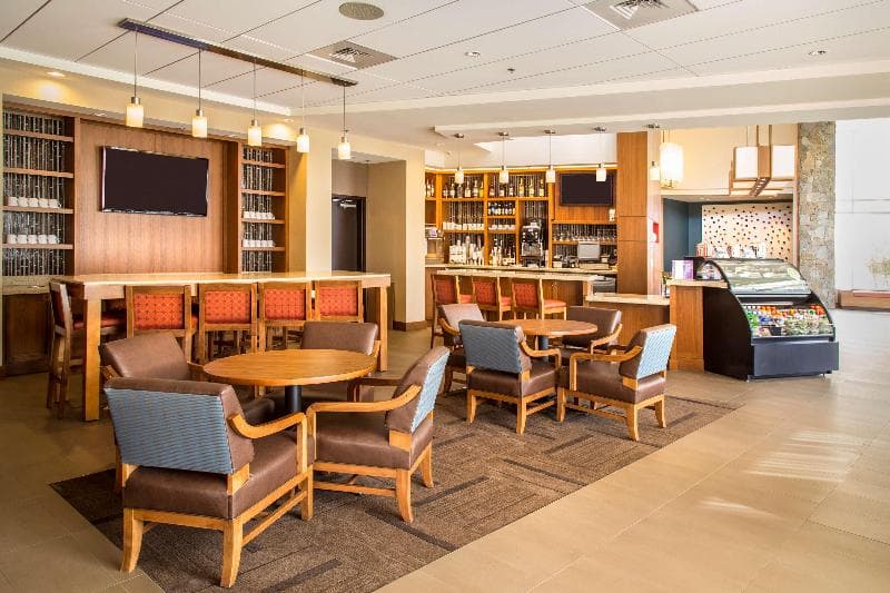 Hyatt Place Charlottesville 4