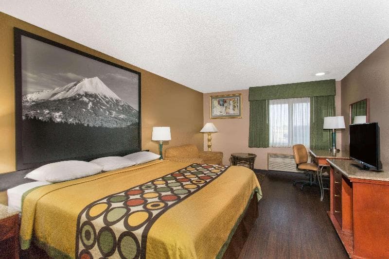 Super 8 By Wyndham Baker City photo 1