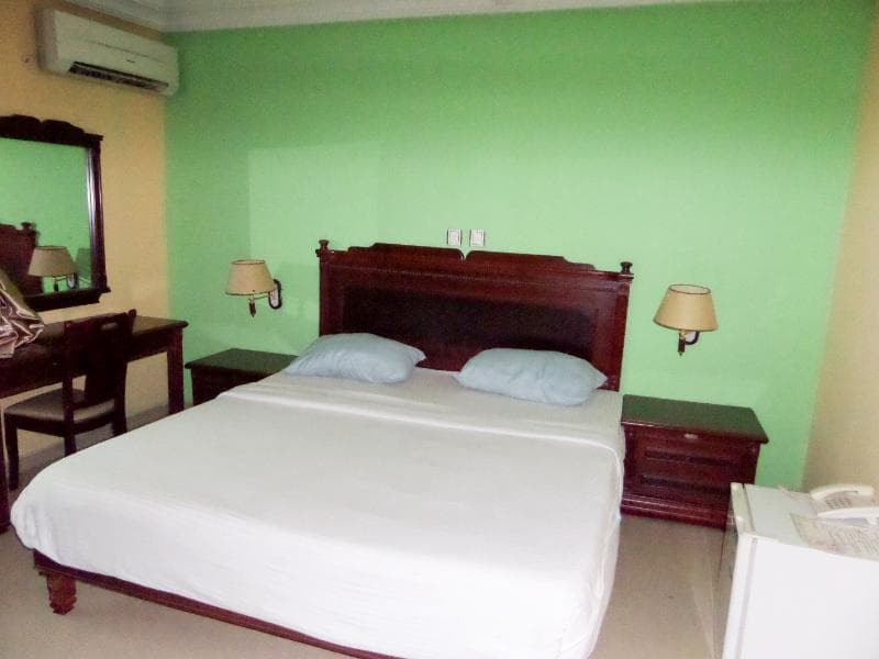 Golden Bird Hotel & Suites 5
