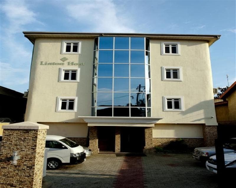 Linton Host Hotel main