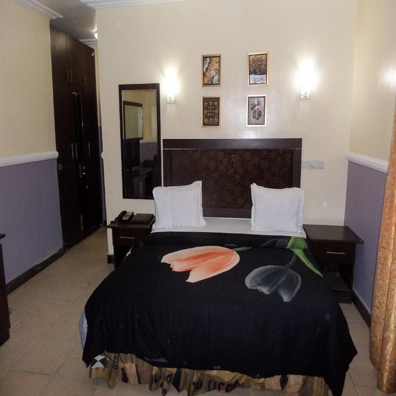 Trafford Hotel 5
