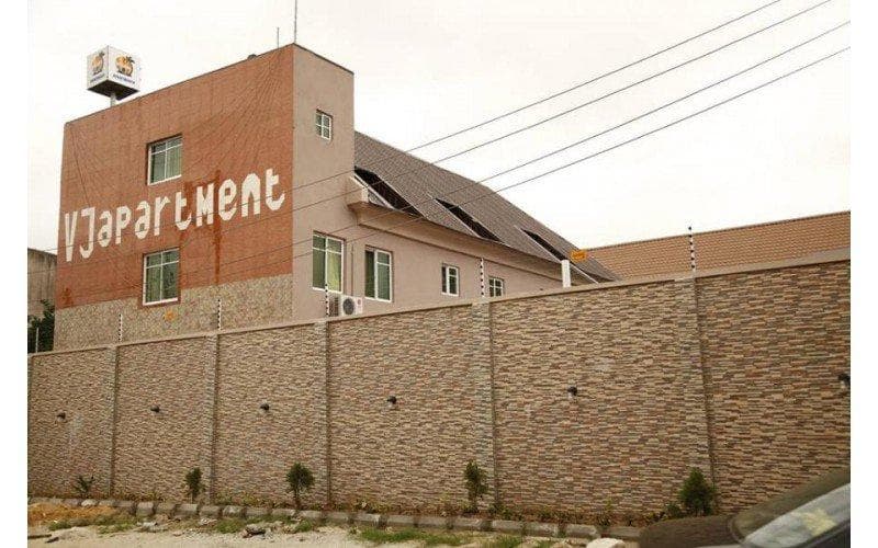 Vic James Apartments main
