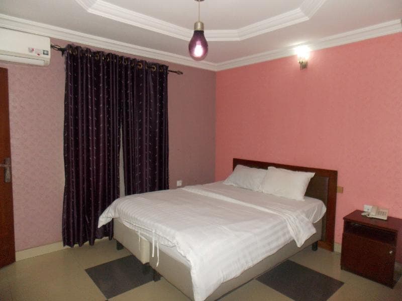 Vic James Apartments 5