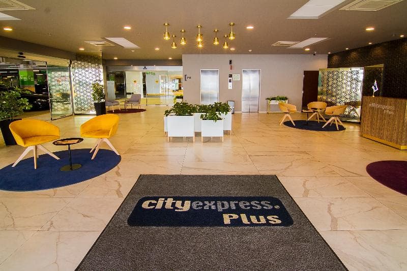 City Express Plus Mundo E 4