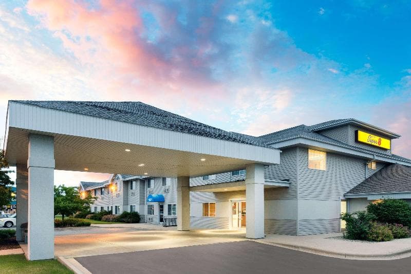 Super 8 By Wyndham Verona/Madison 5