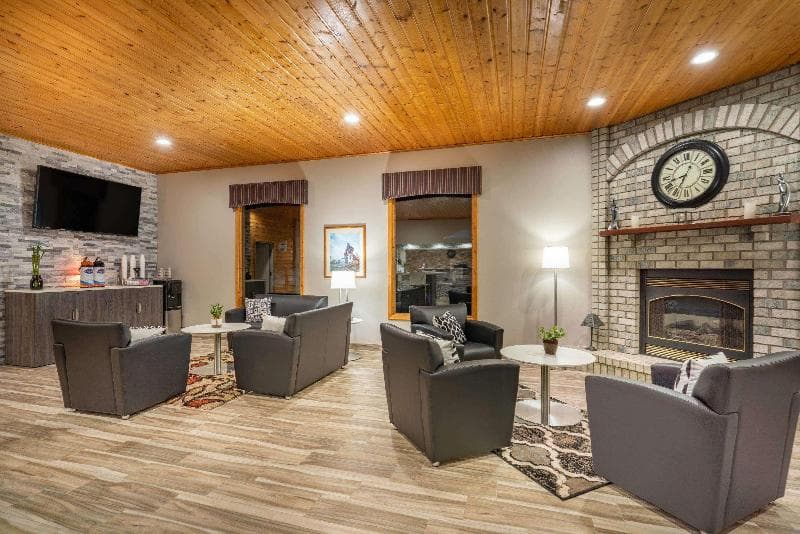 Baymont By Wyndham Baldwin 5