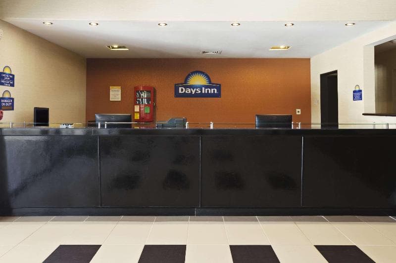 Days Inn By Wyndham Henryetta 5