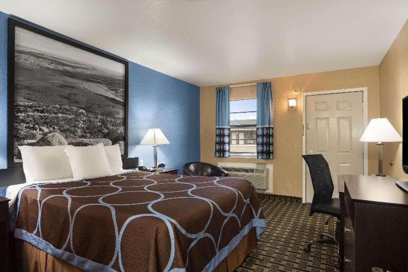 Super 8 By Wyndham Henryetta 3