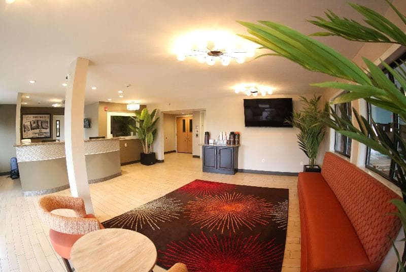 Super 8 By Wyndham Portsmouth 4