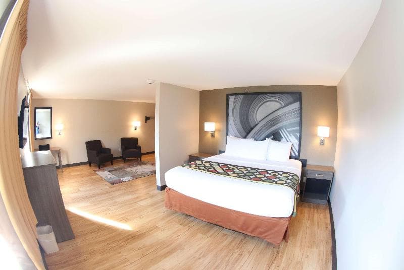 Super 8 By Wyndham Portsmouth 3