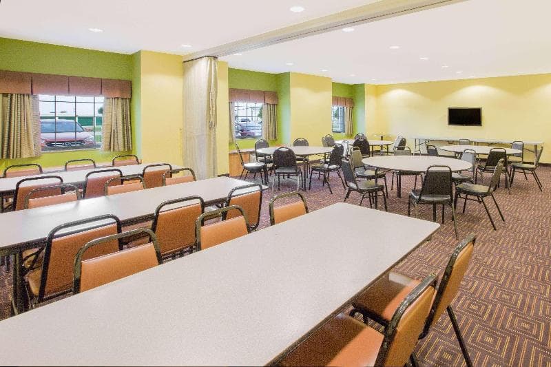 Microtel Inn & Suites by Wyndham Delphos main