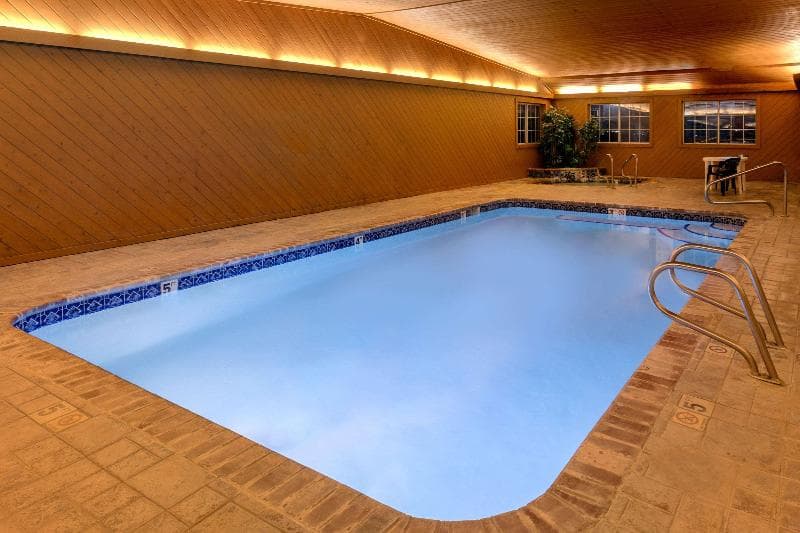 Super 8 by Wyndham Carroll/East 5