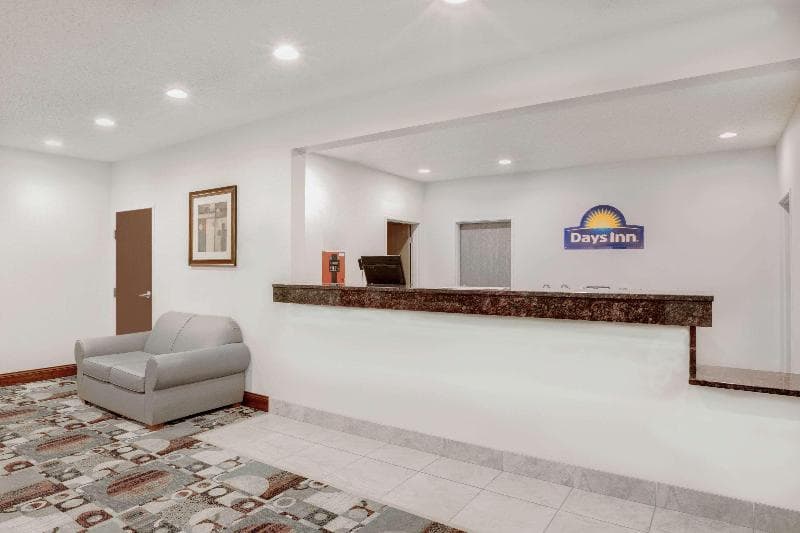 Days Inn By Wyndham Carroll 4