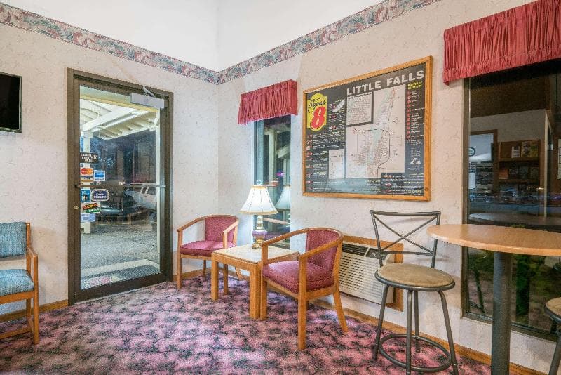 Super 8 By Wyndham Little Falls 4