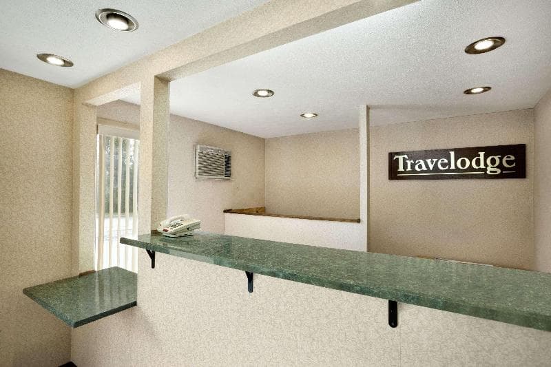Travelodge By Wyndham La Porte/Michigan City Area 3