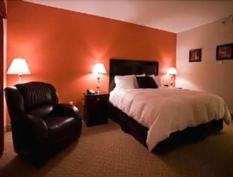 Grand Hotel (Ex. Howard Johnson Spring City) main