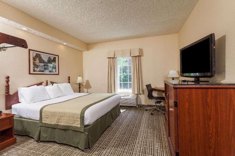 Baymont By Wyndham Columbia Maury 4