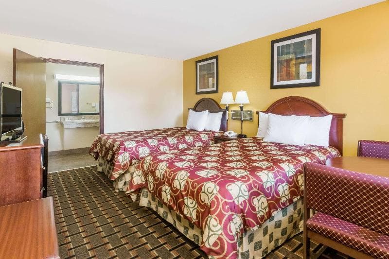 Days Inn By Wyndham Blakely 2
