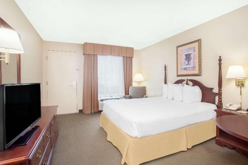 Days Inn By Wyndham Metter 4