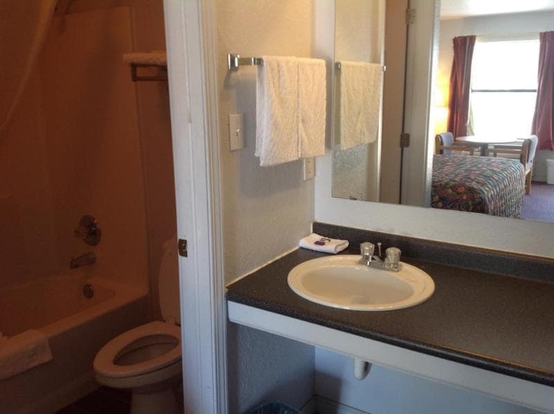 Knights Inn Muskogee 3