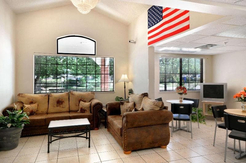 Microtel Inn & Suites by Wyndham Arlington/Dallas Area 5