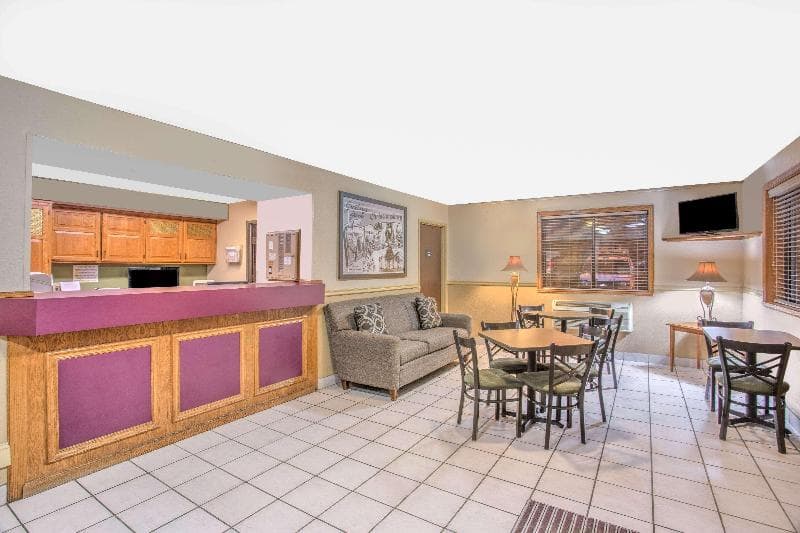 Super 8 By Wyndham Christiansburg/Blacksburg Area 4