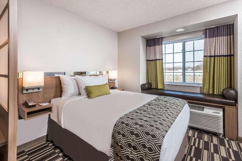 Microtel Inn & Suites By Wyndham Beaver Falls 4