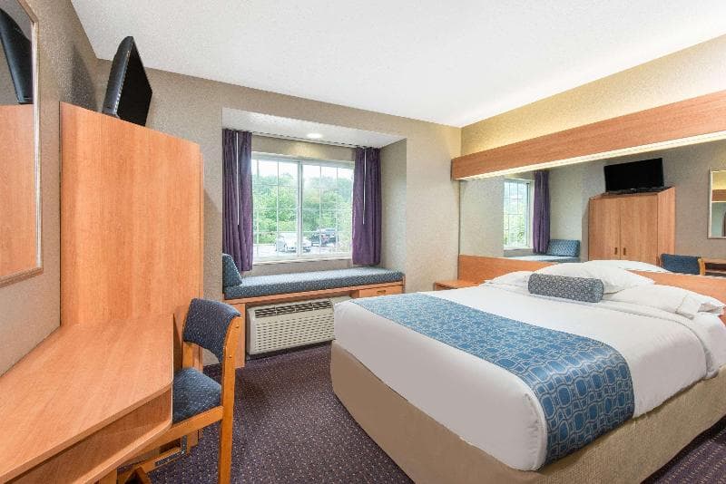 Microtel Inn & Suites By Wyndham Hazelton/Bruceton Mills 2