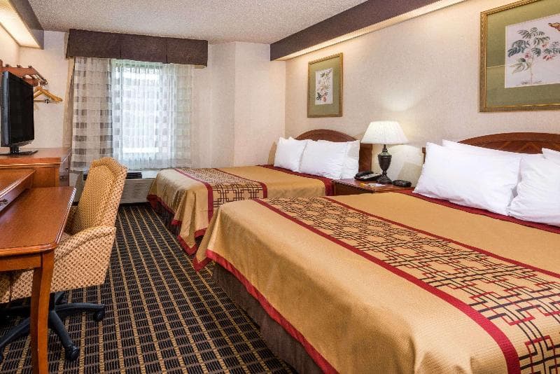 Days Inn By Wyndham Yadkinville 2