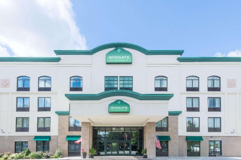 Wingate By Wyndham Niagara Falls photo 1