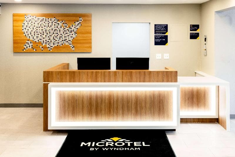 Microtel Inn & Suites By Wyndham Springville 3