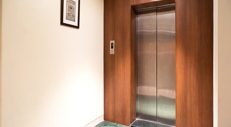 Treebo Grand Emerald (Adults Only) 4