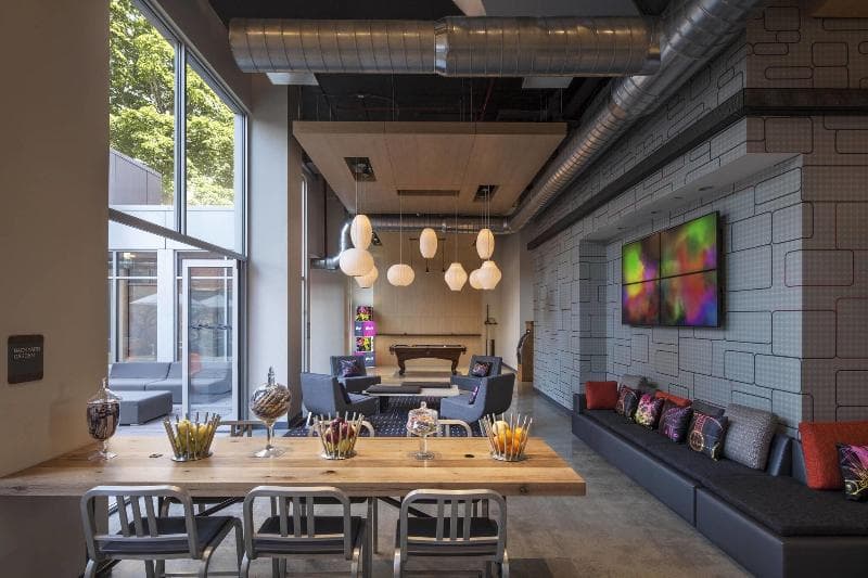 Aloft Long Island City - Manhattan View 4