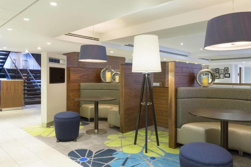 Courtyard By Marriott Edinburgh 3