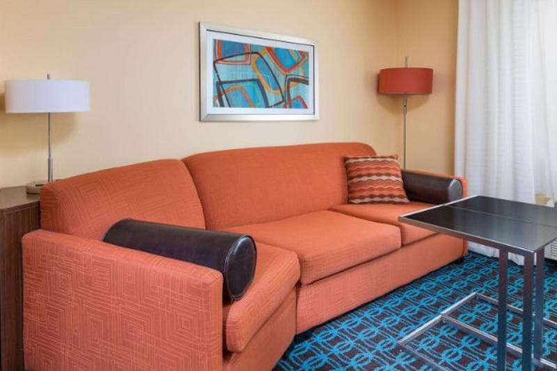 Fairfield Inn & Suites Lincoln 2