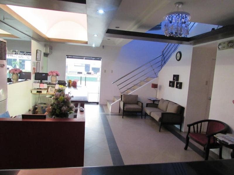 Oyster Plaza Hotel 5