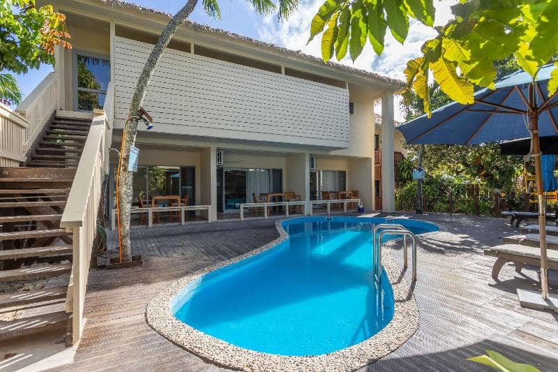 Castaway Resort 4