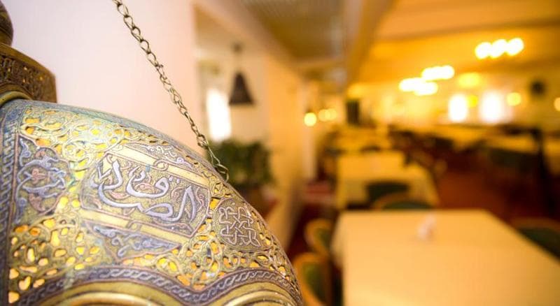 The Golden Walls Hotel 3