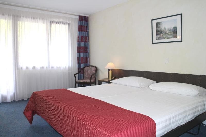 Victoria Hotel And Residence 3