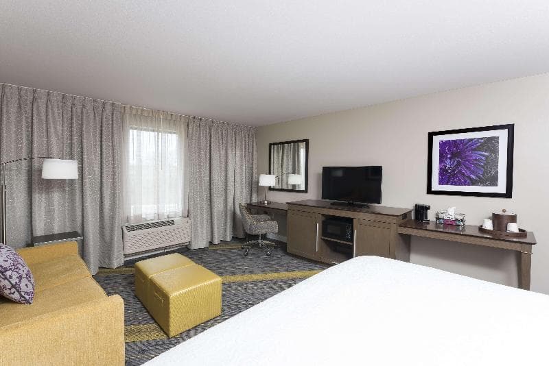 Hampton Inn & Suites West Lafayette 3