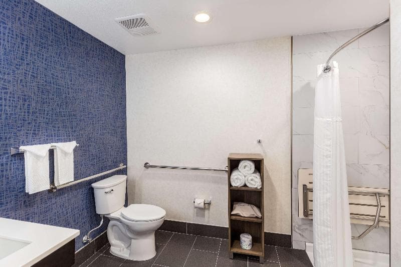 DoubleTree by Hilton Pomona 5