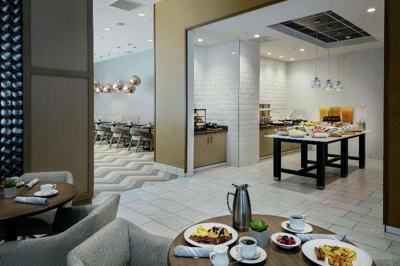Hilton Garden Inn Seattle/Bellevue Downtown, WA 4