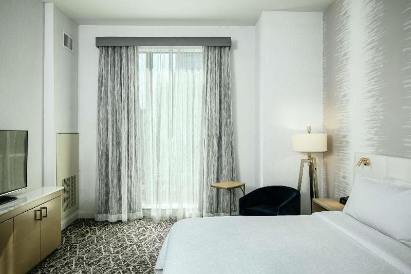 Hilton Garden Inn Seattle/Bellevue Downtown, WA 5