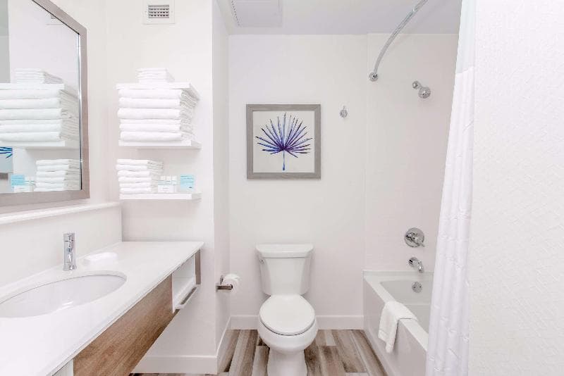 Hampton Inn & Suites Panama City Beach/Beachfront, Fl 2