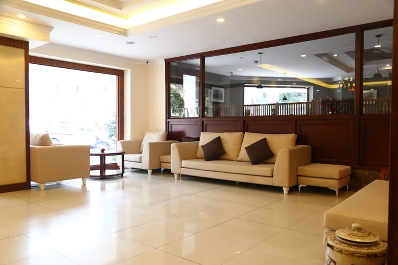 Mon Regency Hotel 4