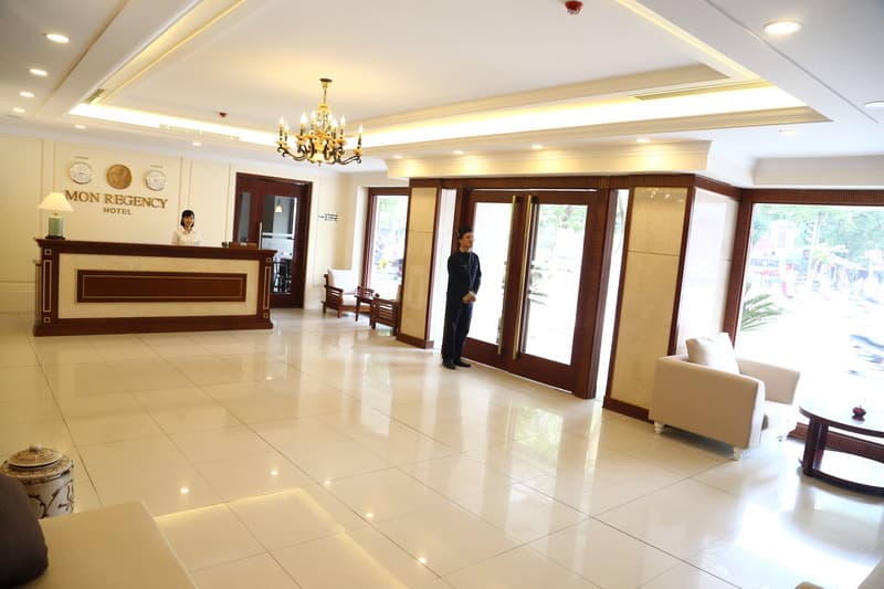 Mon Regency Hotel 3
